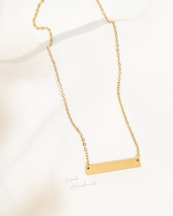 Classic Necklace in Gold