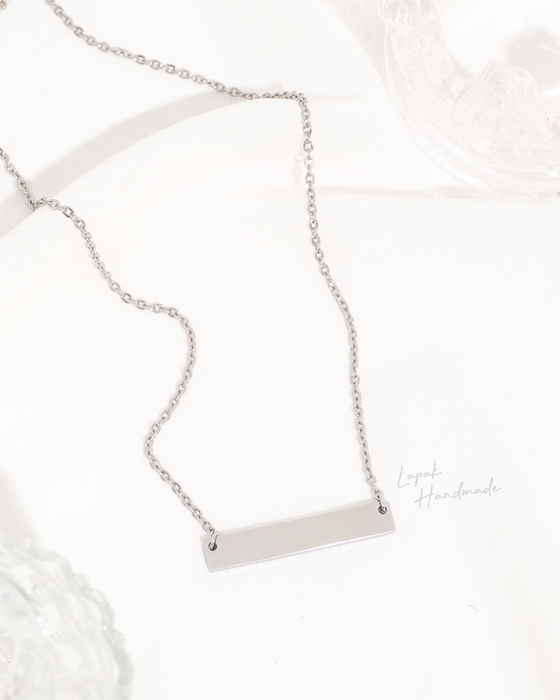 Classic Necklace in Silver