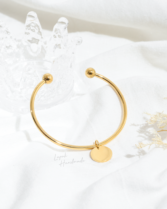 Coin Bangle in Gold