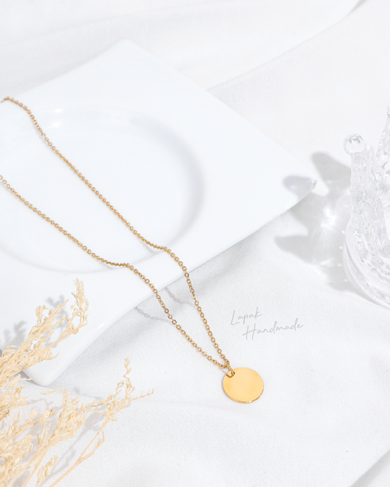 Coin Necklace in Gold