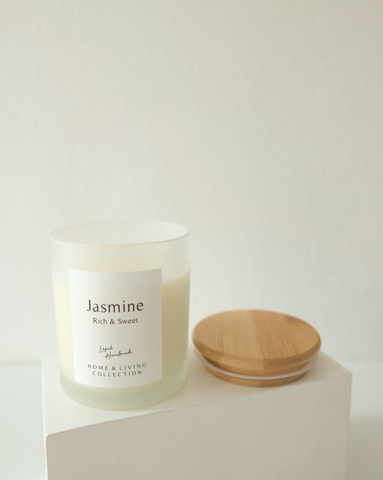 Deluxe Scented Candle in Jasmine