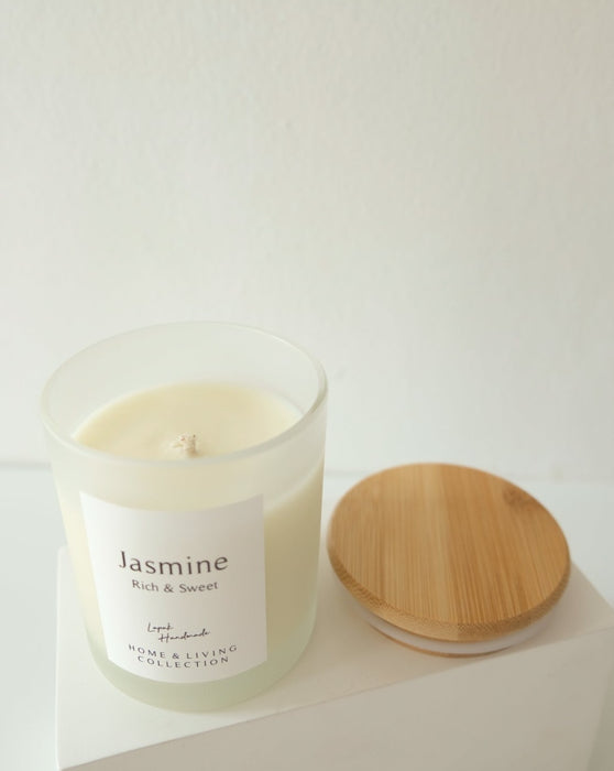 Deluxe Scented Candle in Jasmine