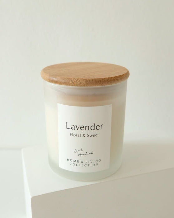 Deluxe Scented Candle in Lavender