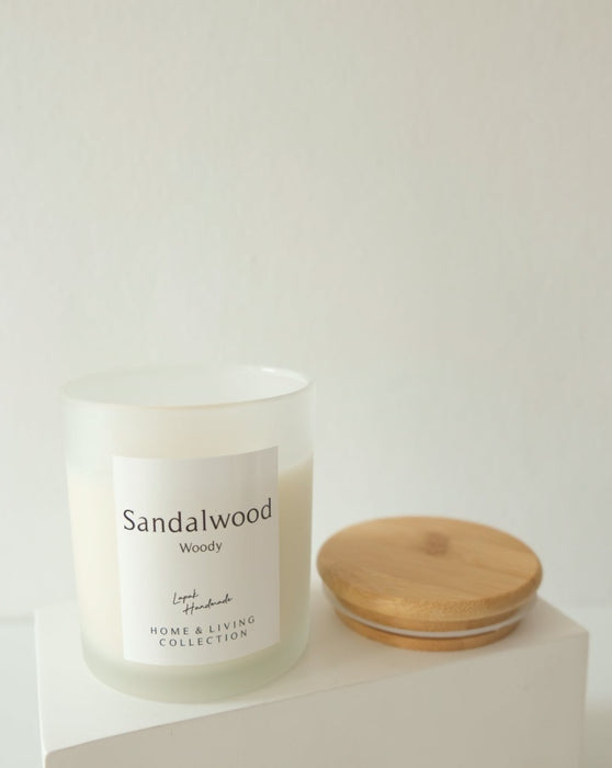 Deluxe Scented Candle in Sandalwood