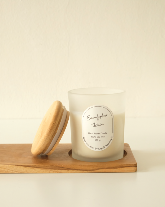 Home Scented Candle in Eucalyptus Rainwater