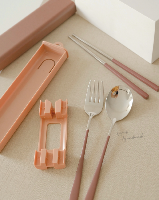 Haru Cutlery Set in Pink Mauve